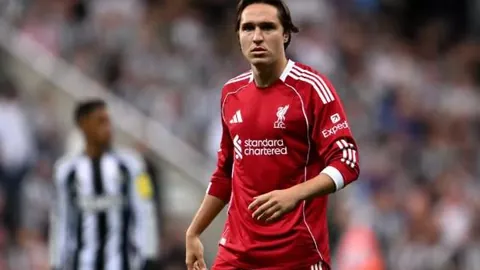 亚洲乒乓球杯：男单八强名单揭晓！我国乒坛4将闯关成功2人遗憾止步，梁靖昆对决张本智和